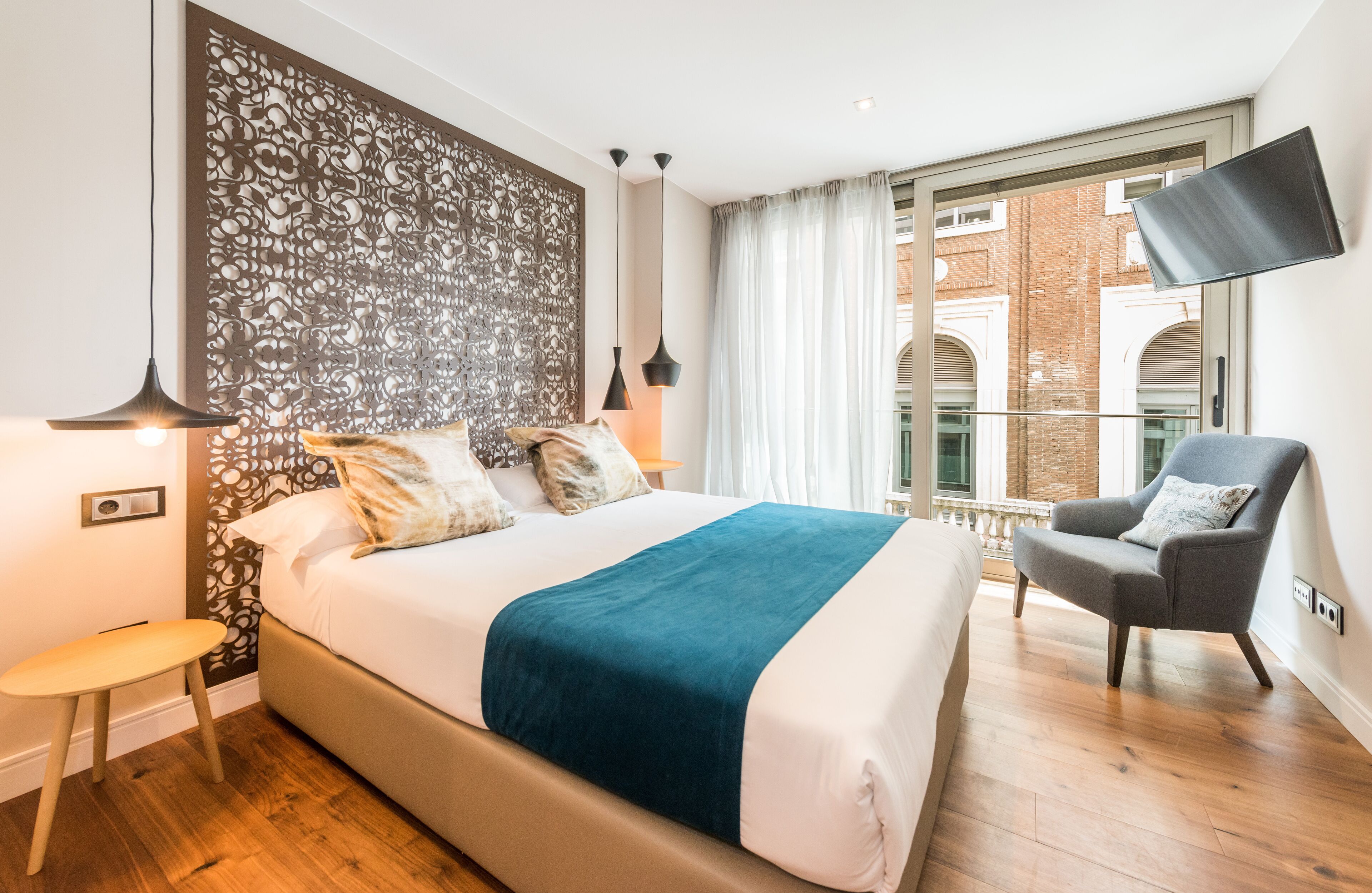 尊尚公寓, 2 間臥室 | 房內夾萬、書桌、隔音、熨斗/熨衫板