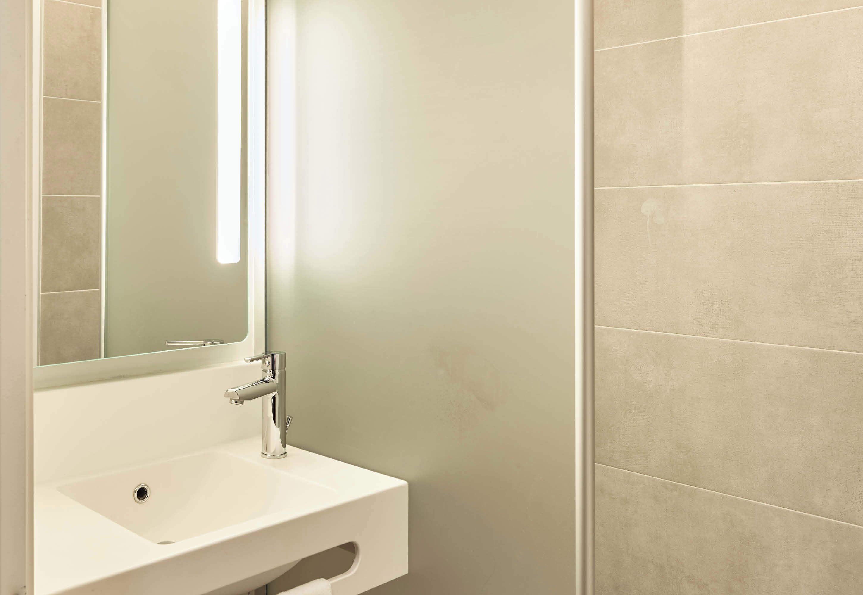 shower, towels, soap, shampoo