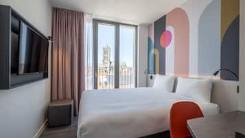 Double Room | Desk, soundproofing, free WiFi, bed sheets