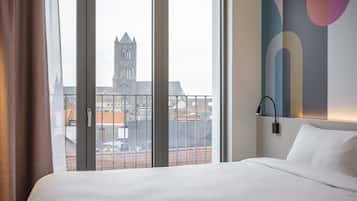 Double Room | Desk, soundproofing, free WiFi, bed sheets