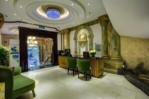 Khu sảnh