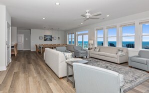 Smart TV, DVD player