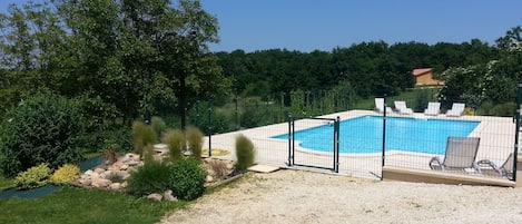 Piscine extérieure, piscine chauffée