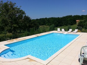 Piscine extérieure, piscine chauffée