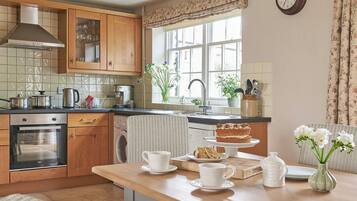 Dishwasher, highchair