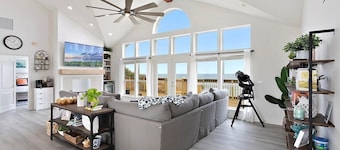 Cloud Nine Home, Oceanfront with Game Room