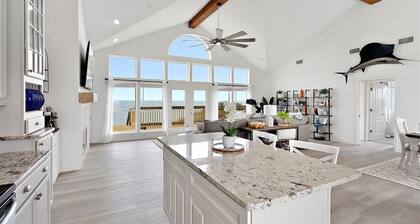 Oceanfront, Minutes to St. Aug & Guana + Game Room