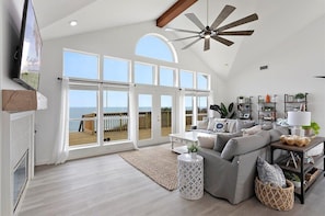 TV, video games, offices - Cloud Nine Home, Oceanfront with Game Room (Ponte Vedra Beach)