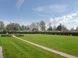 Property grounds - Grieve's Cottage - UK11107 (Montrose)