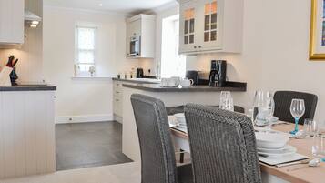 Dishwasher, highchair