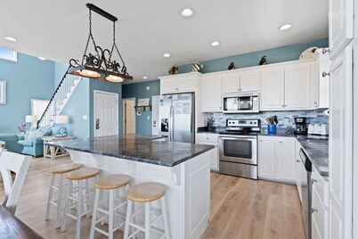 Pirate`s Booty at Ocean Isle Beach, Ocean front home with heated private pool, recent renos