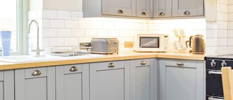 Dishwasher, freezer