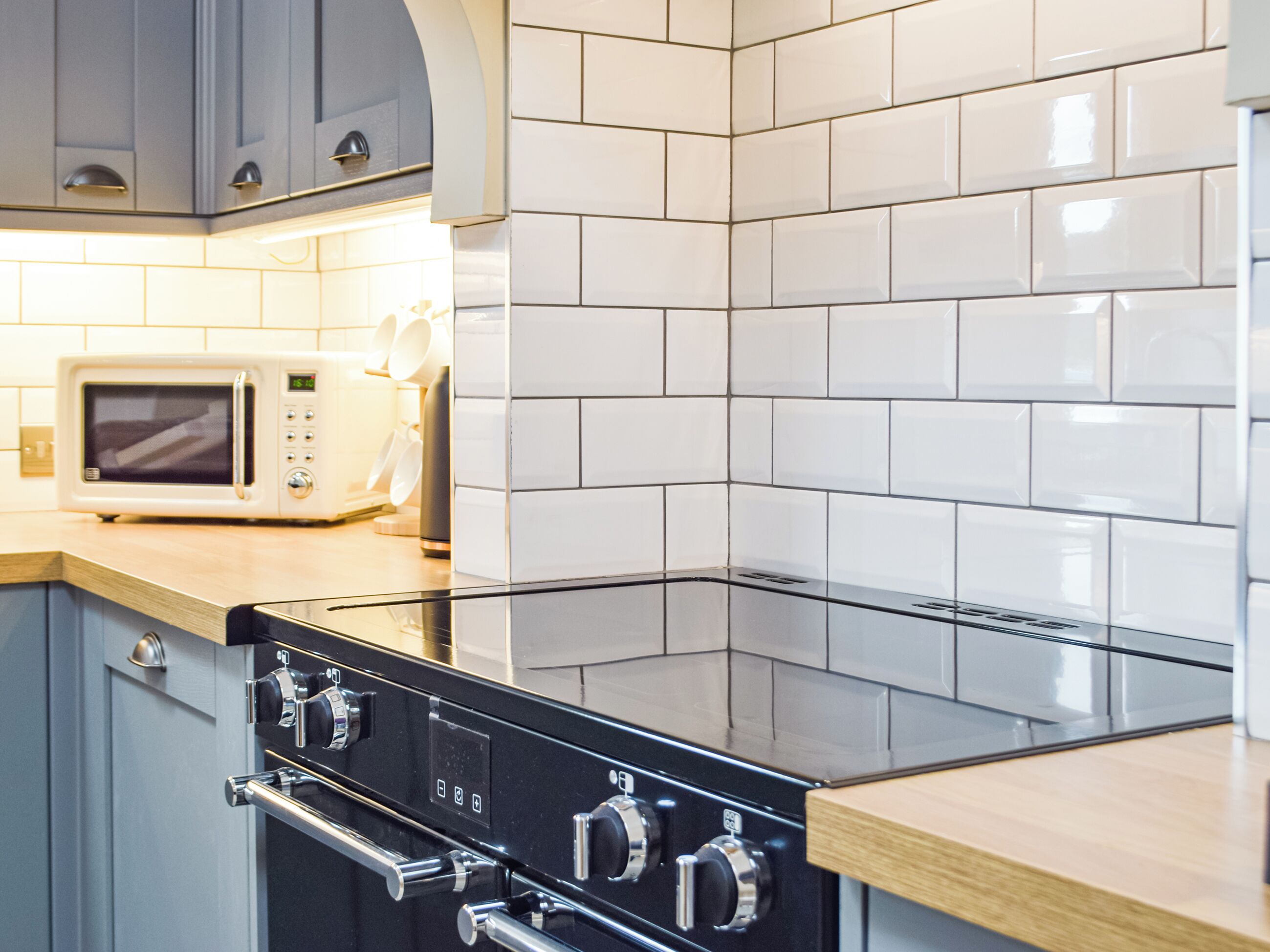 Dishwasher, freezer