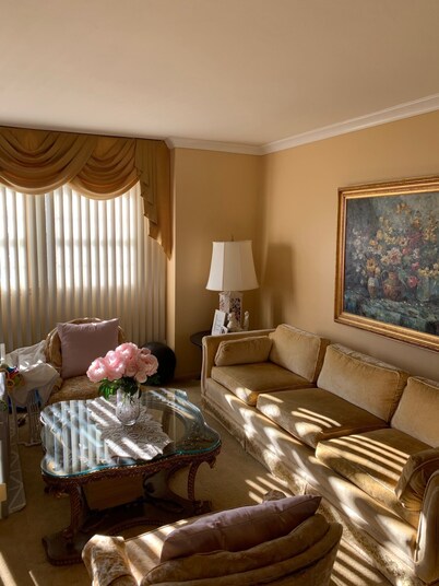 120 foot walk to semiprivate beach New central air