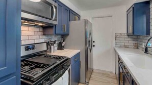 Unclassified image, 2 of 21, button - Cozy Alice at Central: 3BR + Fenced Yard (Phoenix)