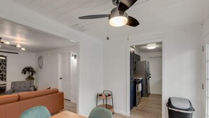Unclassified image, 4 of 21, button - Cozy Alice at Central: 3BR + Fenced Yard (Phoenix)
