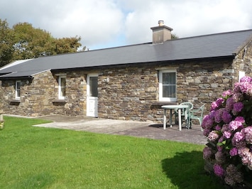 Lakeside Lodge, Holiday Accommodation Available in Bantry County Cork