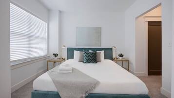 3 bedrooms, desk, iron/ironing board, WiFi