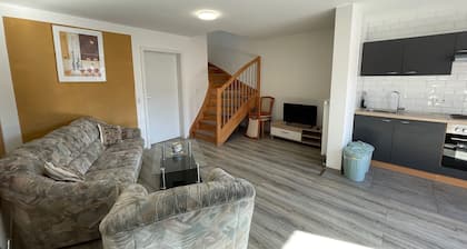 5P-Newly renovated beautiful spacious apartment