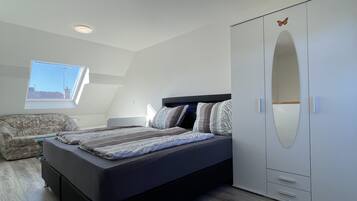 3 chambres, bureau, lit parapluie, Wi-Fi gratuit