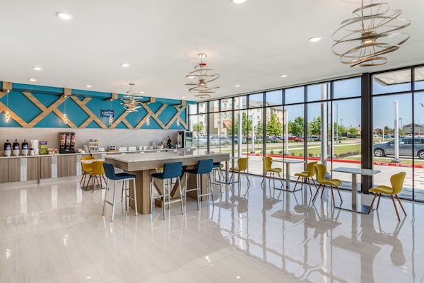 Desayuno continental gratuito y diario