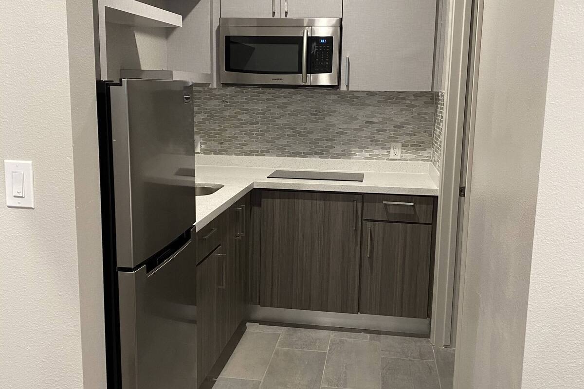 room, 1 king bed, non smoking (efficiency) | private kitchen | fridge, microwave, coffee/tea maker