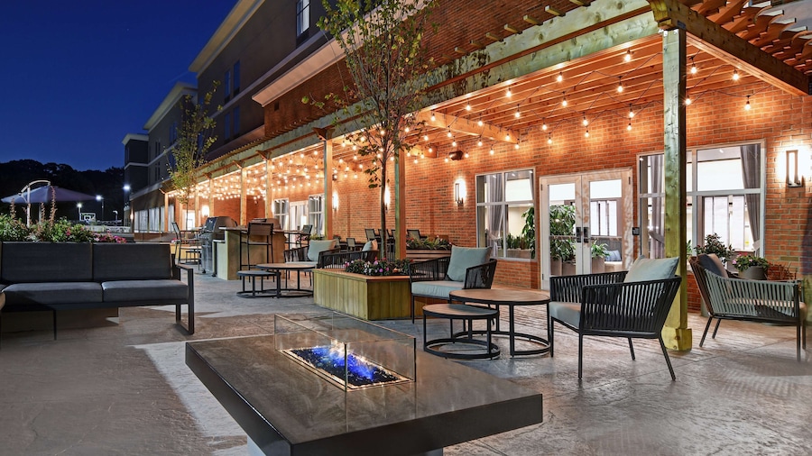 Homewood Suites by Hilton Edison Woodbridge