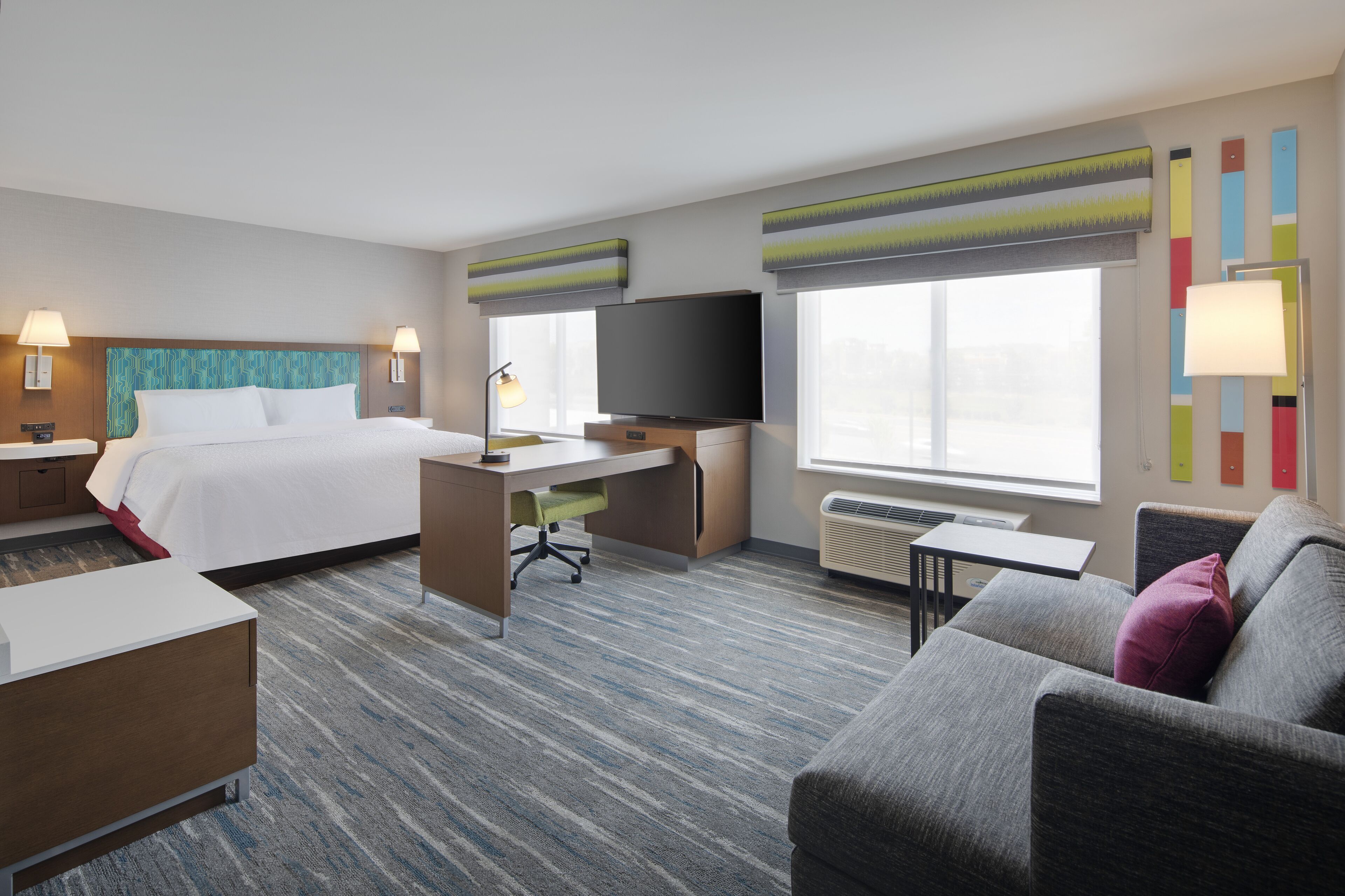 desk, laptop workspace, wifi, bed sheets