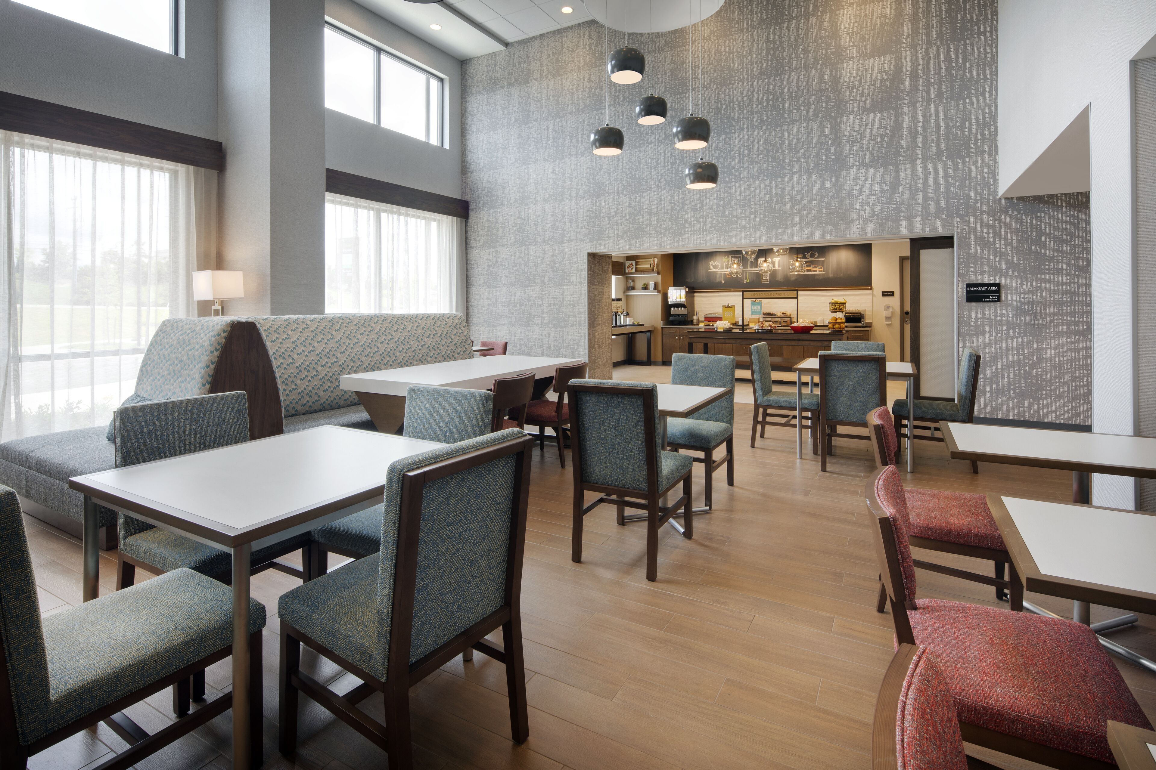 daily buffet breakfast for a fee