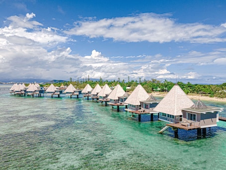 Exterior. DoubleTree by Hilton Noumea Ilot Maitre Resort