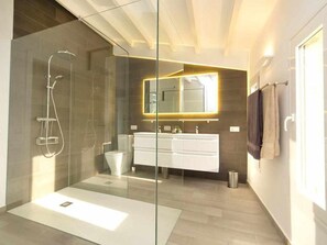 Hair dryer, towels - Villa Bennu Luxury and Comfort Calpe Center beach (Calpe/Calp)