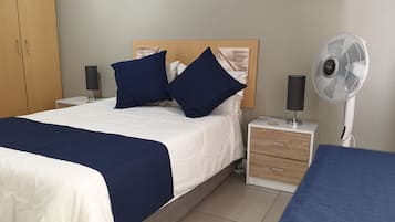 2 bedrooms, iron/ironing board, WiFi, bed sheets