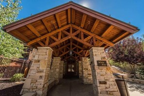 Property entrance - Hyatt at the Canyons by Park City Vacations (Park City)