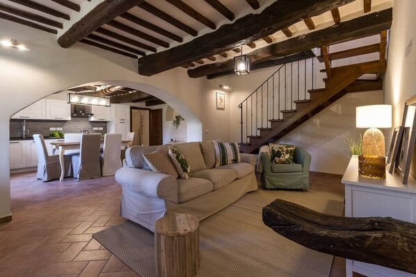 Televisión y estéreo 