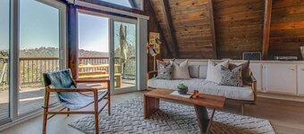 Modern Mountain A-Frame, AC, Pet-Friendly