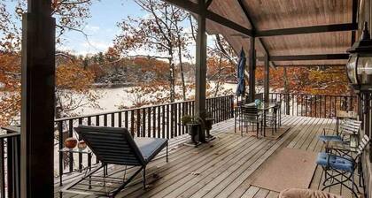 Bellaire Waterfront Private Retreat, beach, dock, 5-star experience