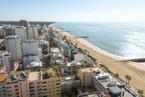 Vlak bij het strand