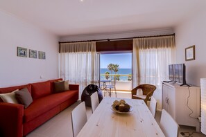 TV - York - 1 bedroom - Quarteira (Quarteira)