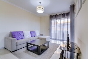 TV - Forte Novo Apartment (Quarteira)