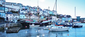 Fantastic location in the harbour bowl