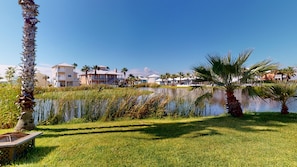 Property grounds - Heated Private Pool, Boardwalk and Golf Cart Included (Port Aransas)