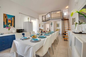 Dining - Villa Dada with pool, Seaview and playroom (Linardići (Krk))