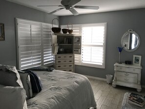 3 makuuhuonetta, silitysrauta/-lauta, Wi-Fi, vuodevaatteet