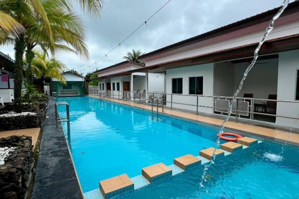Pool Villa Queen Room
