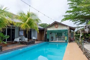 Outdoor pool - Airis Sanctuary Resort (Langkawi)