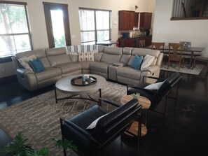 Smart TV, fireplace, DVD player, video library