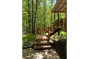 Property grounds - Rustic Retreat at Enid Lake (Oakland)