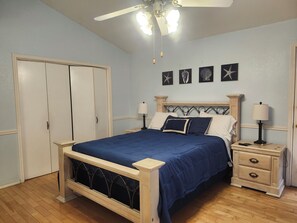 4 bedrooms, iron/ironing board, free WiFi, bed sheets