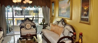 Big 3 bed rooms 4 beds Condo for Families & groups—30 mins away from mayor spots
