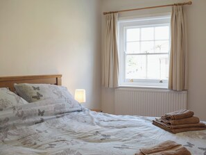 2 bedrooms, free WiFi, bed sheets - 2 bedroom accommodation in Ledbury (Ledbury)